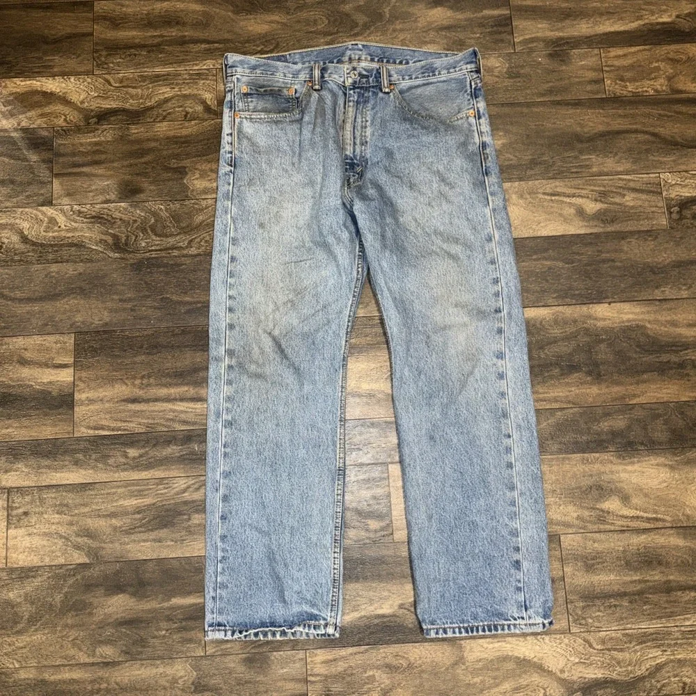 Levi's 505 Light Wash Relaxed Fit Straight Leg Denim Jeans Men's Size 36x30 Worn